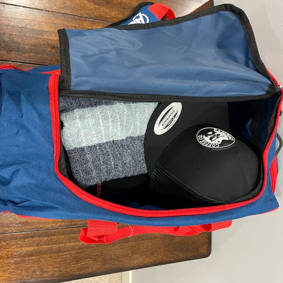 Avengers duffle bag - Picture 5 of 10